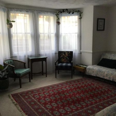 Garden Flat 1 Bed & Breakfast Llandudno Exterior photo