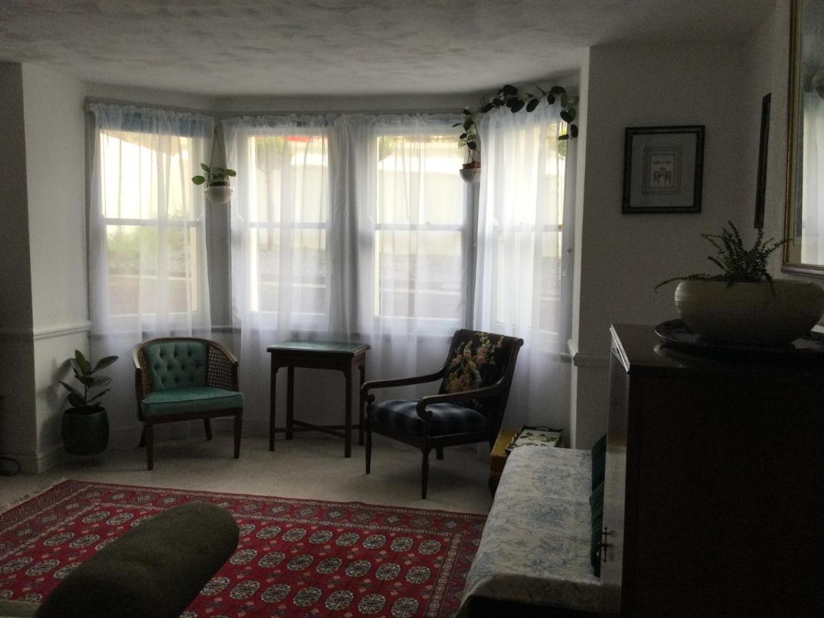 Garden Flat 1 Bed & Breakfast Llandudno Exterior photo